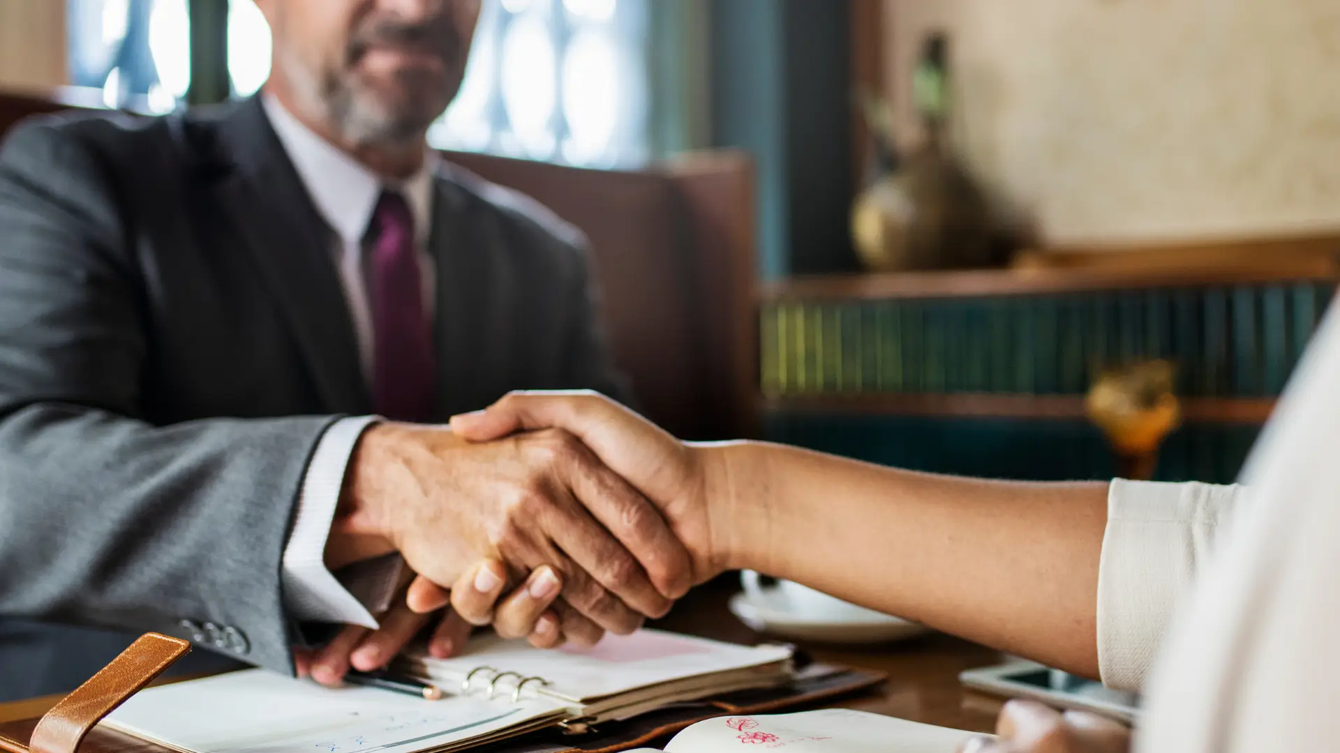 commercial lawyers in dubai